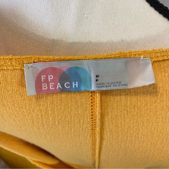 Free People Beach Carefree Crop Top Tee Women’s Size Small Knit Boxy Orange - Picture 8 of 11